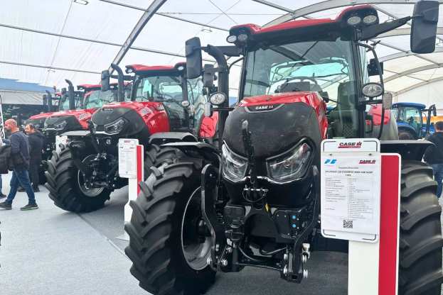 &Delta;&epsilon;&sigmaf; &tau;&alpha; &ldquo;&kappa;ό&kappa;&kappa;&iota;&nu;&alpha; &theta;&eta;&rho;ί&alpha;&rdquo; &pi;&omicron;&upsilon; &lambda;ύ&nu;&omicron;&upsilon;&nu; &tau;&alpha; &chi;έ&rho;&iota;&alpha; &tau;&omicron;&upsilon; &alpha;&gamma;&rho;ό&tau;&eta;! (&Beta;&iota;&nu;&tau;&epsilon;&omicron;)