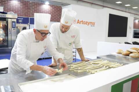 Ά&lambda;&mu;&alpha; 100% &sigma;&tau;&omicron;&upsilon;&sigmaf; &delta;&iota;&epsilon;&theta;&nu;&epsilon;ί&sigmaf; &epsilon;&mu;&pi;&omicron;&rho;&iota;&kappa;&omicron;ύ&sigmaf; &epsilon;&pi;&iota;&sigma;&kappa;έ&pi;&tau;&epsilon;&sigmaf; &tau;&eta;&sigmaf; 12&eta;&sigmaf; Artozyma