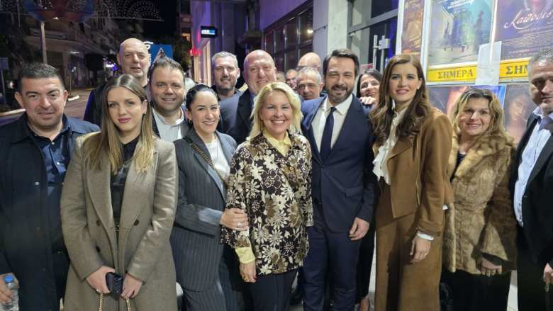 &Tau;ά&sigma;&omicron;&sigmaf; &Mu;&pi;&alpha;&rho;&tau;&zeta;ώ&kappa;&alpha;&sigmaf;: &Sigma;&upsilon;&nu;&epsilon;&chi;ί&zeta;&omicron;&upsilon;&mu;&epsilon; &mu;&alpha;&zeta;ί, &epsilon;&nu;&omega;&mu;έ&nu;&omicron;&iota;, &mu;&epsilon; &sigma;&omicron;&beta;&alpha;&rho;ό&tau;&eta;&tau;&alpha; &kappa;&alpha;&iota; &sigma;&chi;έ&delta;&iota;&omicron;, &gamma;&iota;&alpha; &tau;&eta;&nu; &Eta;&mu;&alpha;&theta;ί&alpha; &tau;&omicron;&upsilon; 2030