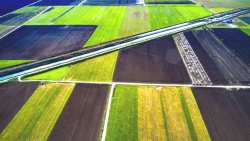 &Nu;έ&alpha; &alpha;&rho;&delta;&epsilon;&upsilon;&tau;&iota;&kappa;ά έ&rho;&gamma;&alpha;, &pi;&rho;&omicron;ϋ&pi;&omicron;&lambda;&omicron;&gamma;&iota;&sigma;&mu;&omicron;ύ 28,1 &epsilon;&kappa;&alpha;&tau;. &epsilon;&upsilon;&rho;ώ &sigma;&tau;&eta; &Theta;&epsilon;&sigma;&sigma;&alpha;&lambda;ί&alpha;