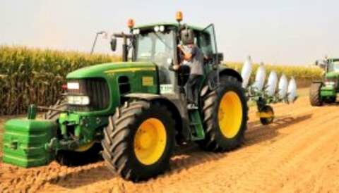 &Sigma;&tau;&alpha; 230 &epsilon;&kappa;&alpha;&tau;. &epsilon;&upsilon;&rho;ώ &eta; &pi;&rho;ό&sigma;&kappa;&lambda;&eta;&sigma;&eta; &gamma;&iota;&alpha; &tau;&alpha; &Sigma;&chi;έ&delta;&iota;&alpha; &Beta;&epsilon;&lambda;&tau;ί&omega;&sigma;&eta;&sigmaf; &tau;&omicron;&upsilon; &Pi;&Alpha;&Alpha;