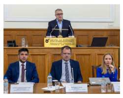 &Alpha;&sigma;&phi;ά&lambda;&iota;&sigma;&eta; &Pi;&iota;&sigma;&tau;ώ&sigma;&epsilon;&omega;&nu; &ndash; &Epsilon;&gamma;&gamma;&upsilon;ή&sigma;&epsilon;&omega;&nu;: Έ&nu;&alpha; &mu;&omicron;&nu;&tau;έ&rho;&nu;&omicron; &chi;&rho;&eta;&mu;&alpha;&tau;&omicron;&pi;&iota;&sigma;&tau;&omega;&tau;&iota;&kappa;ό &epsilon;&rho;&gamma;&alpha;&lambda;&epsilon;ί&omicron; &gamma;&iota;&alpha; &tau;&omicron;&nu; Έ&lambda;&lambda;&eta;&nu;&alpha; &epsilon;&xi;&alpha;&gamma;&omega;&gamma;έ&alpha;