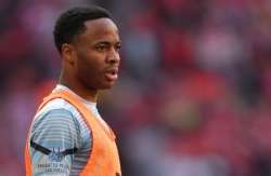 &Sigma;&tau;&alpha; 56 &epsilon;&kappa;&alpha;&tau;. &epsilon;&upsilon;&rho;ώ &laquo;Έ&kappa;&lambda;&epsilon;&iota;&sigma;&epsilon;&raquo; &eta; &sigma;&upsilon;&mu;&phi;&omega;&nu;ί&alpha; &Tau;&sigma;έ&lambda;&sigma;&iota; &kappa;&alpha;&iota; &Sigma;ί&tau;&iota; &gamma;&iota;&alpha; &tau;&omicron;&nu; &Sigma;&tau;έ&rho;&lambda;&iota;&nu;&gamma;&kappa;