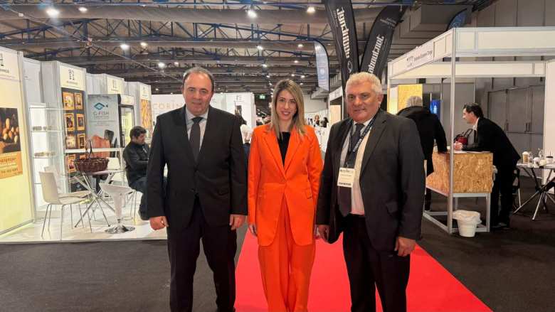 &Mu;&epsilon; &epsilon;&pi;&iota;&tau;&upsilon;&chi;ί&alpha; &eta; &sigma;&upsilon;&mu;&mu;&epsilon;&tau;&omicron;&chi;ή &tau;&eta;&sigmaf; &Pi;&Delta;&Epsilon; &sigma;&tau;&eta;&nu; έ&kappa;&theta;&epsilon;&sigma;&eta; &Epsilon;&Xi;&Pi;&Omicron;&Tau;&Rho;&Omicron;&Phi;