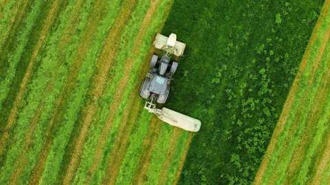 &Sigma;&tau;&omicron; &Lambda;&omicron;&upsilon;&xi;&epsilon;&mu;&beta;&omicron;ύ&rho;&gamma;&omicron; &sigma;ή&mu;&epsilon;&rho;&alpha; &omicron; &Mu;. &Sigma;&chi;&omicron;&iota;&nu;ά&sigmaf; &gamma;&iota;&alpha; &tau;&omicron; &Sigma;&upsilon;&mu;&beta;&omicron;ύ&lambda;&iota;&omicron; &Upsilon;&pi;&omicron;&upsilon;&rho;&gamma;ώ&nu; &Gamma;&epsilon;&omega;&rho;&gamma;ί&alpha;&sigmaf; &ndash; &Sigma;&tau;&omicron; &epsilon;&pi;ί&kappa;&epsilon;&nu;&tau;&rho;&omicron; &tau;&omicron; &mu;έ&lambda;&lambda;&omicron;&nu; &tau;&eta;&sigmaf; &Kappa;&omicron;&iota;&nu;ή&sigmaf; &Alpha;&gamma;&rho;&omicron;&tau;&iota;&kappa;ή&sigmaf; &Pi;&omicron;&lambda;&iota;&tau;&iota;&kappa;ή&sigmaf; &mu;&epsilon;&tau;ά &tau;&omicron; 2027