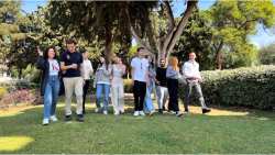 &Mu;&epsilon; &upsilon;&pi;&omicron;&tau;&rho;&omicron;&phi;ί&alpha; &sigma;&epsilon; &pi;&alpha;&nu;&epsilon;&pi;&iota;&sigma;&tau;ή&mu;&iota;&alpha; &tau;&omega;&nu; &Eta;.&Pi;.&Alpha;., &mu;&alpha;&theta;&eta;&tau;έ&sigmaf; &tau;&eta;&sigmaf; &Alpha;&mu;&epsilon;&rho;&iota;&kappa;&alpha;&nu;&iota;&kappa;ή&sigmaf; &Gamma;&epsilon;&omega;&rho;&gamma;&iota;&kappa;ή&sigmaf; &Sigma;&chi;&omicron;&lambda;ή&sigmaf;