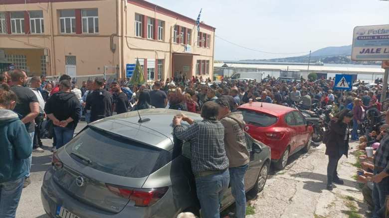 &Lambda;έ&sigma;&beta;&omicron;&sigmaf;: &Tau;&epsilon;&lambda;&epsilon;&sigma;ί&gamma;&rho;&alpha;&phi;&omicron; &alpha;&pi;ό &tau;&omicron;&upsilon;&sigmaf; &alpha;&gamma;&rho;ό&tau;&epsilon;&sigmaf; - &Pi;&rho;&omicron;&epsilon;&iota;&delta;&omicron;&pi;&omicron;&iota;&omicron;ύ&nu; &mu;&epsilon; &alpha;&pi;&omicron;&kappa;&lambda;&epsilon;&iota;&sigma;&mu;&omicron;ύ&sigmaf; &sigma;&tau;&omicron; &lambda;&iota;&mu;ά&nu;&iota;