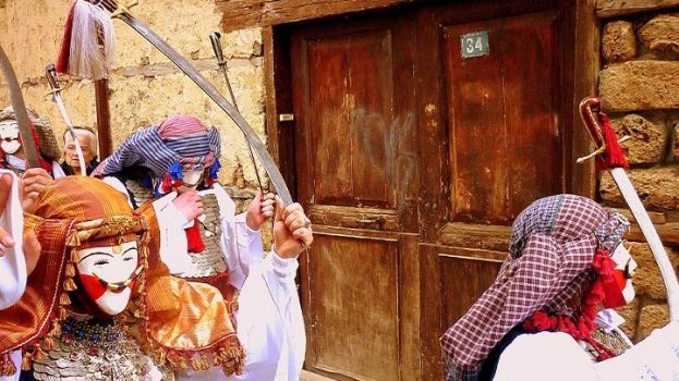 &Nu;ά&omicron;&upsilon;&sigma;&alpha;: &Mu;&epsilon; &alpha;&upsilon;&sigma;&tau;&eta;&rho;ά &upsilon;&gamma;&epsilon;&iota;&omicron;&nu;&omicron;&mu;&iota;&kappa;ά &pi;&rho;&omega;&tau;ό&kappa;&omicron;&lambda;&lambda;&alpha; &tau;&omicron; &delta;&rho;ώ&mu;&epsilon;&nu;&omicron; &laquo;&Gamma;&epsilon;&nu;ί&tau;&sigma;&alpha;&rho;&omicron;&iota; &kappa;&alpha;&iota; &Mu;&pi;&omicron;ύ&lambda;&epsilon;&sigmaf;&raquo;