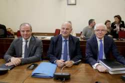 &Nu;έ&epsilon;&sigmaf; &pi;&rho;&omega;&tau;&omicron;&beta;&omicron;&upsilon;&lambda;ί&epsilon;&sigmaf; &gamma;&iota;&alpha; &tau;&eta;&nu; &epsilon;&nu;ί&sigma;&chi;&upsilon;&sigma;&eta; &tau;&omicron;&upsilon; &Epsilon;&Lambda;&Gamma;&Alpha; - &Lambda;&upsilon;&kappa;&omicron;&upsilon;&rho;έ&nu;&tau;&zeta;&omicron;&sigmaf;: &Eta; &kappa;&upsilon;&beta;έ&rho;&nu;&eta;&sigma;&eta; &mu;&epsilon;&tau;ά &tau;&omicron; 2019 &epsilon;ί&nu;&alpha;&iota; &sigma;&upsilon;&nu;&epsilon;&pi;ή&sigmaf; &sigma;&tau;&eta; &kappa;&alpha;&tau;&alpha;&beta;&omicron;&lambda;ή &tau;&omega;&nu; &epsilon;&pi;&iota;&chi;&omicron;&rho;&eta;&gamma;ή&sigma;&epsilon;&omega;&nu; | &Alpha;&gamma;&rho;&omicron;&tau;&iota;&kappa;ά &nu;έ&alpha;