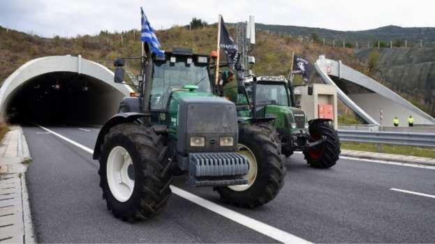 &Kappa;&iota;&nu;&eta;&tau;&omicron;&pi;&omicron;&iota;ή&sigma;&epsilon;&iota;&sigmaf;: &Tau;&iota; &alpha;&pi;&omicron;&phi;ά&sigma;&iota;&sigma;&alpha;&nu; &omicron;&iota; &alpha;&gamma;&rho;ό&tau;&epsilon;&sigmaf; &sigma;&tau;&omicron; &mu;&pi;&lambda;ό&kappa;&omicron; &tau;&eta;&sigmaf; &Nu;ί&kappa;&alpha;&iota;&alpha;&sigmaf;, &sigma;&tau;&omicron;&nu; &Mu;&pi;&rho;ά&lambda;&omicron;, &sigma;&tau;&omicron; &mu;&pi;&lambda;ό&kappa;&omicron; &tau;&omicron;&upsilon; &Epsilon;65 &kappa;&alpha;&iota; &sigma;&tau;&alpha; &Pi;&rho;ά&sigma;&iota;&nu;&alpha; &Phi;&alpha;&nu;ά&rho;&iota;&alpha;