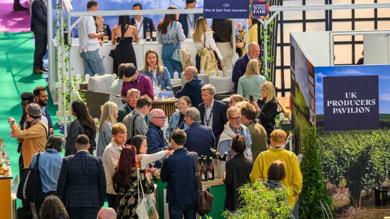 LONDON WINE FAIR 2026: &Pi;&rho;ό&sigma;&kappa;&lambda;&eta;&sigma;&eta; &epsilon;&kappa;&delta;ή&lambda;&omega;&sigma;&eta;&sigmaf; &epsilon;&nu;&delta;&iota;&alpha;&phi;έ&rho;&omicron;&nu;&tau;&omicron;&sigmaf; &alpha;&pi;ό &tau;&eta;&nu; &Pi;&epsilon;&rho;&iota;&phi;έ&rho;&epsilon;&iota;&alpha; &Kappa;. &Mu;&alpha;&kappa;&epsilon;&delta;&omicron;&nu;ί&alpha;&sigmaf; &gamma;&iota;&alpha; &sigma;&upsilon;&mu;&mu;&epsilon;&tau;&omicron;&chi;ή &epsilon;&pi;&iota;&chi;&epsilon;&iota;&rho;ή&sigma;&epsilon;&omega;&nu;