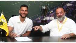 H &Pi;&Alpha;&Epsilon; &Alpha;&Epsilon;&Kappa; &alpha;&nu;&alpha;&kappa;&omicron;ί&nu;&omega;&sigma;&epsilon; &tau;&eta;&nu; &alpha;&pi;ό&kappa;&tau;&eta;&sigma;&eta; &tau;&omicron;&upsilon; &Theta;&omega;&mu;ά &Sigma;&tau;&rho;&alpha;&kappa;ό&sigma;&alpha;