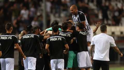 Europa League: &Omicron;&iota; &pi;&iota;&theta;&alpha;&nu;&omicron;ί &alpha;&nu;&tau;ί&pi;&alpha;&lambda;&omicron;&iota; &tau;&omicron;&upsilon; &Pi;&Alpha;&Omicron;&Kappa; &sigma;&tau;&alpha; playoffs