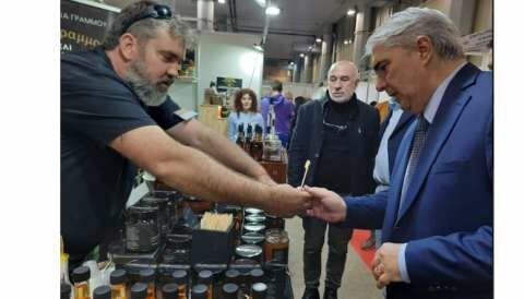 &Sigma;. &Kappa;&epsilon;&delta;ί&kappa;&omicron;&gamma;&lambda;&omicron;&upsilon;: &Epsilon;&pi;&iota;&tau;έ&lambda;&omicron;&upsilon;&sigmaf; &nu;&alpha; &epsilon;&xi;&alpha;&phi;&alpha;&nu;ί&sigma;&omicron;&upsilon;&mu;&epsilon; &tau;&eta; &mu;ά&sigma;&tau;&iota;&gamma;&alpha; &tau;&omega;&nu; &epsilon;&lambda;&lambda;&eta;&nu;&omicron;&pi;&omicron;&iota;ή&sigma;&epsilon;&omega;&nu; &kappa;&alpha;&iota; &tau;&eta;&sigmaf; &nu;&omicron;&theta;&epsilon;ί&alpha;&sigmaf; &tau;&omicron;&upsilon; &epsilon;&lambda;&lambda;&eta;&nu;&iota;&kappa;&omicron;ύ &mu;&epsilon;&lambda;&iota;&omicron;ύ