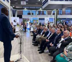&Upsilon;&Pi;&Alpha;&Alpha;&Tau;: &Eta; &alpha;&gamma;&rho;&omicron;&tau;&iota;&kappa;ή &omicron;&iota;&kappa;&omicron;&nu;&omicron;&mu;ί&alpha; &mu;&omicron;&chi;&lambda;ό&sigmaf; &alpha;&nu;ά&pi;&tau;&upsilon;&xi;&eta;&sigmaf; &gamma;&iota;&alpha; &Epsilon;&upsilon;&rho;ώ&pi;&eta; &kappa;&alpha;&iota; &Alpha;&phi;&rho;&iota;&kappa;ή