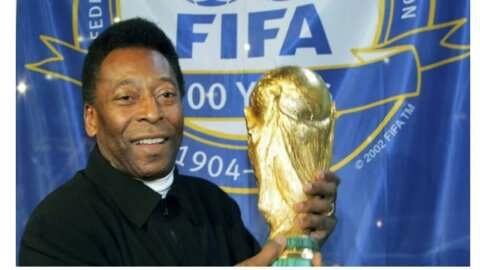 &Pi;έ&theta;&alpha;&nu;&epsilon; &omicron; &Theta;&rho;ύ&lambda;&omicron;&sigmaf; &tau;&omicron;&upsilon; &pi;&omicron;&delta;&omicron;&sigma;&phi;&alpha;ί&rho;&omicron;&upsilon; &Pi;&epsilon;&lambda;έ