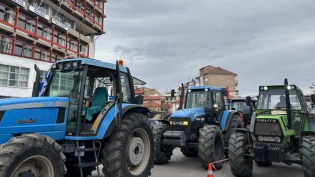 &Phi;&lambda;ώ&rho;&iota;&nu;&alpha;: &Alpha;&pi;&omicron;&kappa;&lambda;&epsilon;&iota;&sigma;&mu;ό&sigmaf; &tau;&omicron;&upsilon; &tau;&epsilon;&lambda;&omega;&nu;&epsilon;ί&omicron;&upsilon; &Nu;ί&kappa;&eta;&sigmaf; &kappa;&alpha;&iota; &tau;&omicron;&upsilon; &delta;&rho;ό&mu;&omicron;&upsilon; &pi;&rho;&omicron;&sigmaf; &Pi;&tau;&omicron;&lambda;&epsilon;&mu;&alpha;ΐ&delta;&alpha;