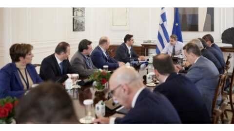 &Tau;&alpha; &alpha;&pi;&omicron;&tau;&epsilon;&lambda;έ&sigma;&mu;&alpha;&tau;&alpha; &tau;&eta;&sigmaf; &sigma;&upsilon;&nu;ά&nu;&tau;&eta;&sigma;&eta;&sigmaf; &epsilon;&kappa;&pi;&rho;&omicron;&sigma;ώ&pi;&omega;&nu; &Epsilon;&Theta;&Epsilon;&Alpha;&Sigma; &mu;&epsilon; &tau;&omicron;&nu; &pi;&rho;&omega;&theta;&upsilon;&pi;&omicron;&upsilon;&rho;&gamma;ό