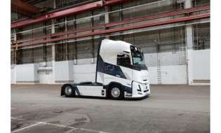 Η VolvoTrucks γιορτάζει 100 χρόνια ιστορίας με μια μοναδική επετειακή έκδοση