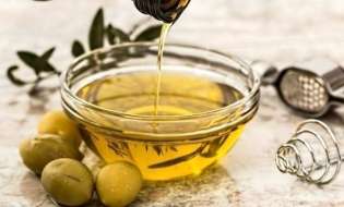 Ελαιόλαδο και Φέτα: Οι δύο ελληνικοί «πρεσβευτές» των 2,1 δισ. ευρώ - Τι αλλάζει με το Ελαιοκομικό Μητρώο
