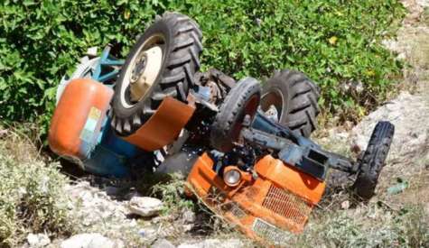 Τραγωδία: Νεκρός άνδρας μετά από ανατροπή τρακτέρ | Αγροτικά νέα IMATHIOTIKIGI.GR